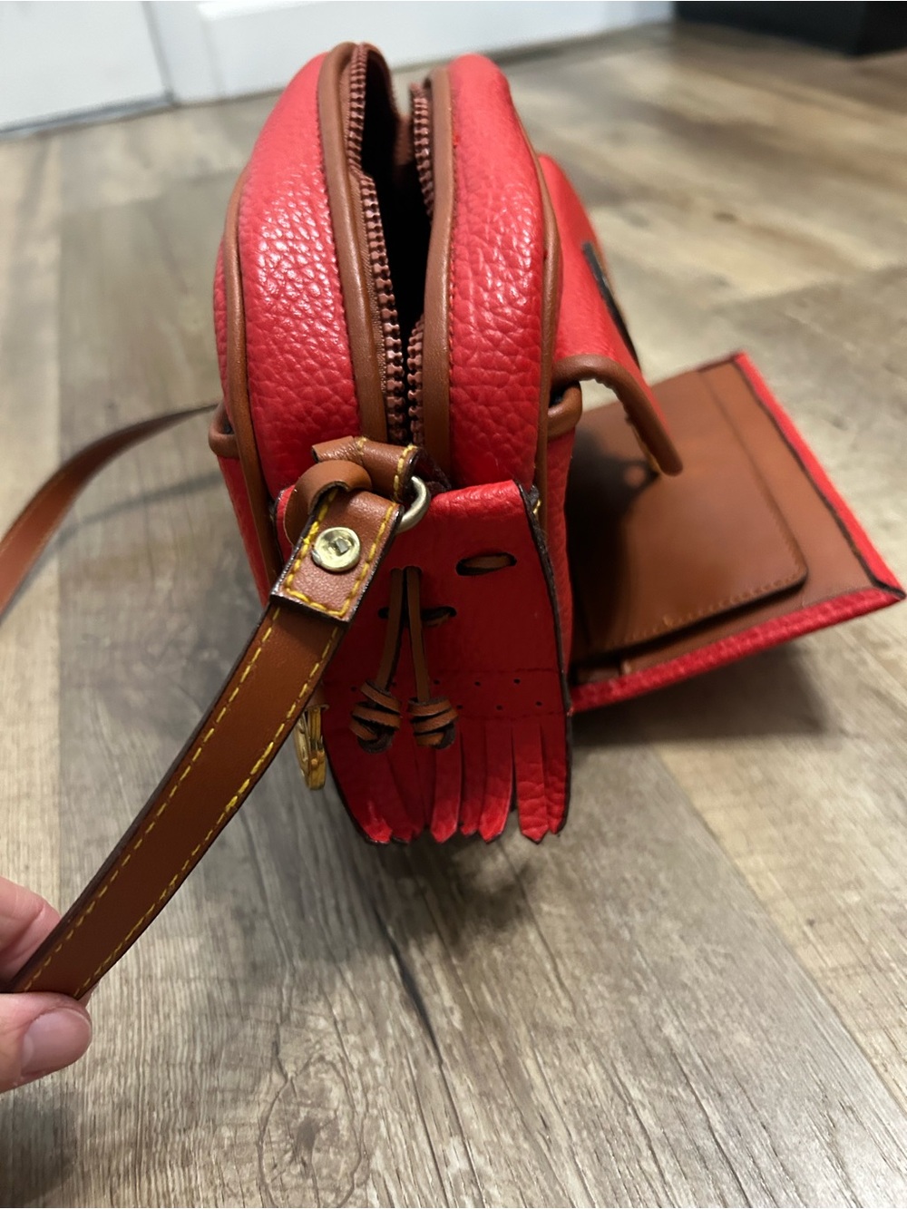 Vintage Dooney & Bourke Pebble Leather Red Kilty Bag - Picture 6 of 8